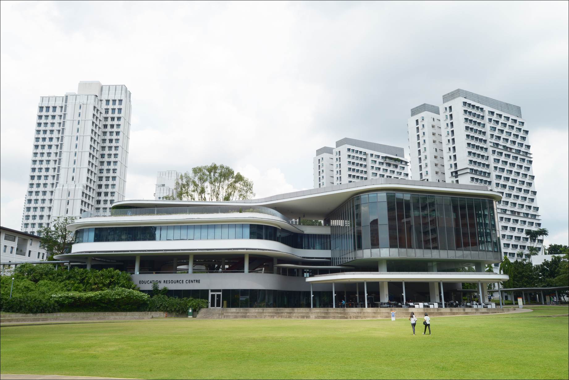 Top 9 Universities For Studying Abroad In Singapore, National University of Singapore